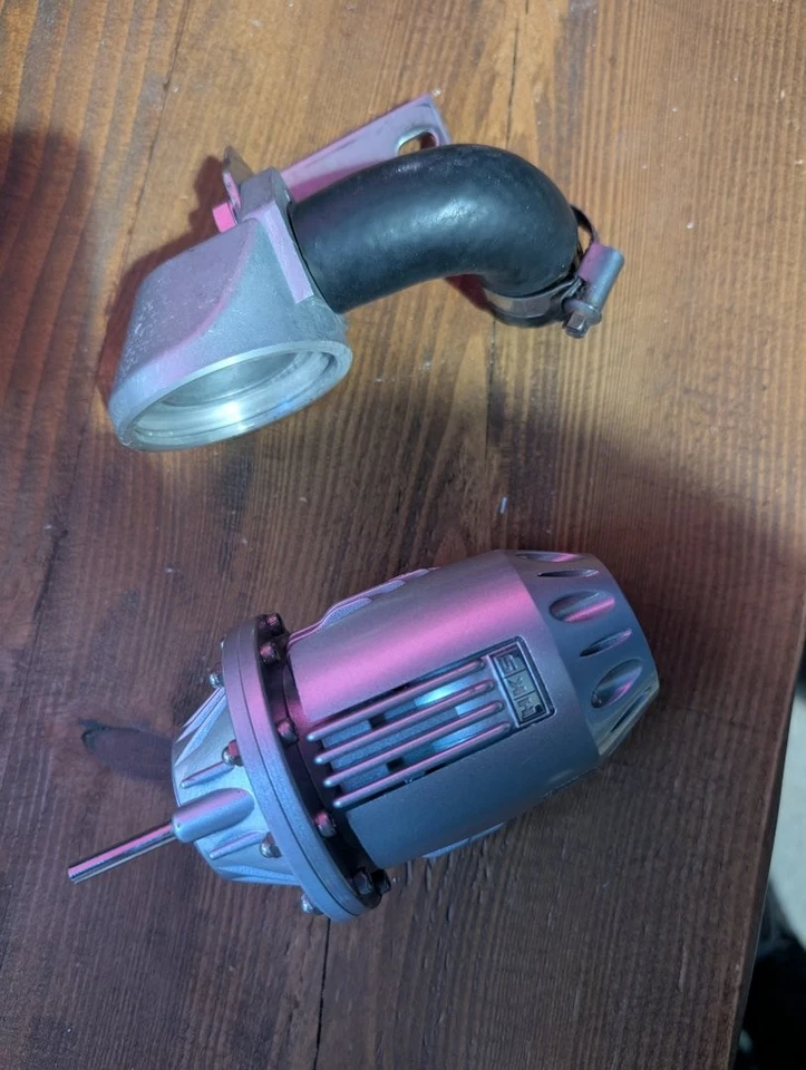 HKS SSQV Blow Off Valve with RX7 / 13B Bracket/Fixing - Image 2 of 4