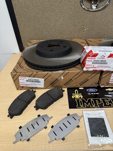 TOYOTA SIENNA 2004-2010 NUEVO OEM ROTORES DE FRENO DELANTEROS OEM PASTILLAS Y CUÑAS ORIGINALES OEM - Imagen 7 de 9