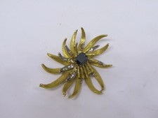 Vintage costume jewellery brooch - High quality mid century flower pin