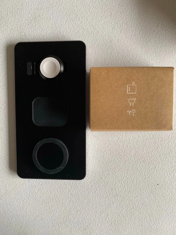 Satechi Trio Wireless Charger with Magnetic Pad used - slightly used - Image 3 of 4