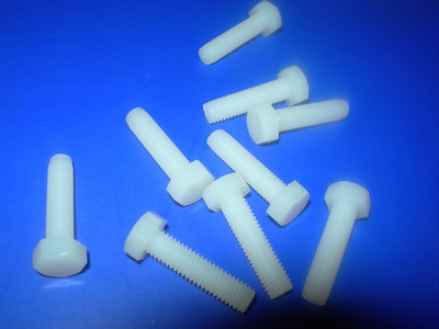 100 Stück verschiedene (gemischt) M4 M5 M6 SECHSKANTSCHRAUBEN (Schrauben) WEISS NYLON