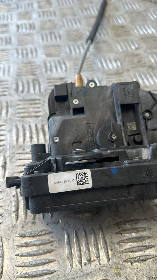 MERCEDES-BENZ ML350 AMG LINE PREBLUETEC A 2011-2017 CERRADURA PUERTA DELANTERA LADO DERECHO Foto 2 de 4