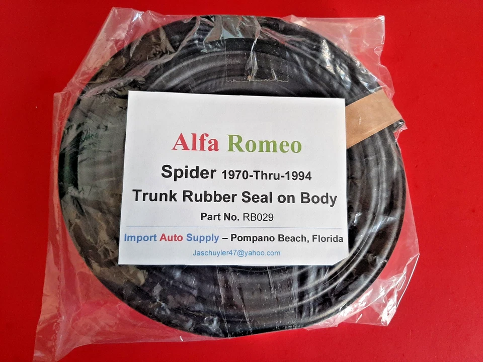 Selo de porta-malas Alfa Romeo Spider 70-94 - Alta qualidade feito na Itália - Imagem 2 de 3