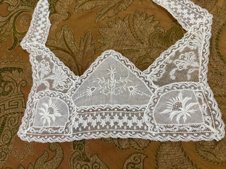 Antiguo cuello de encaje Bertha con bordado - estilo capa eduardiana, principios de 1900 Foto 3 de 4