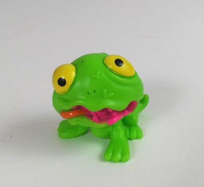 The Ugglys Pet Shop Series 1 Grossest Green Rep-Vile