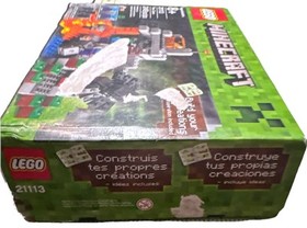 LEGO Minecraft The Cave 21113 COMPLETE With Figures In Damaged Box