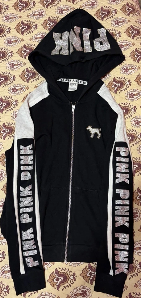 Victoria's Secret PINK Lot Of 8 Joggers Leggings Hoodie T-shirts Sweatshirt M - Image 3 of 4