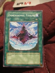Dimensional Fissure SDDE-EN028 Common 1st Edition Yu-Gi-Oh