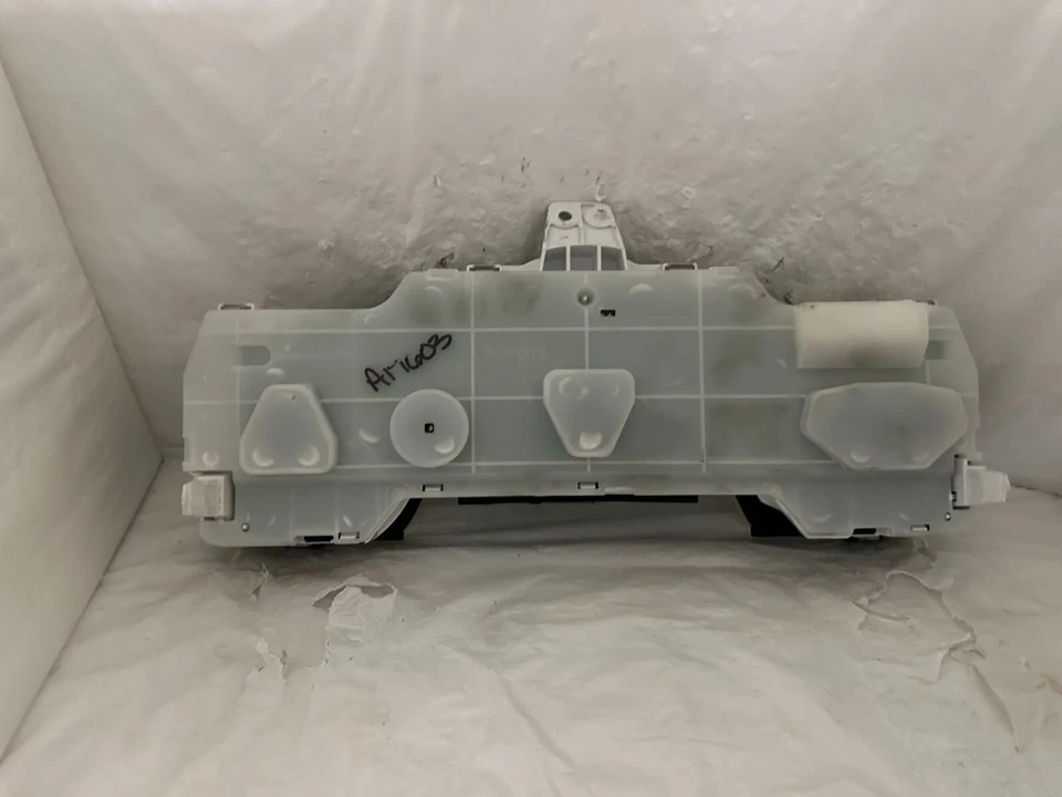 Cuadro de instrumentos velocímetro medidores de tablero 07-2010 Scion TC 154.994 millas Foto 2 de 3