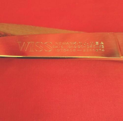 Vintage WISS Model C Pinking Shears USA Black Handle 9 1/4" Overall Length - Picture 3 of 4