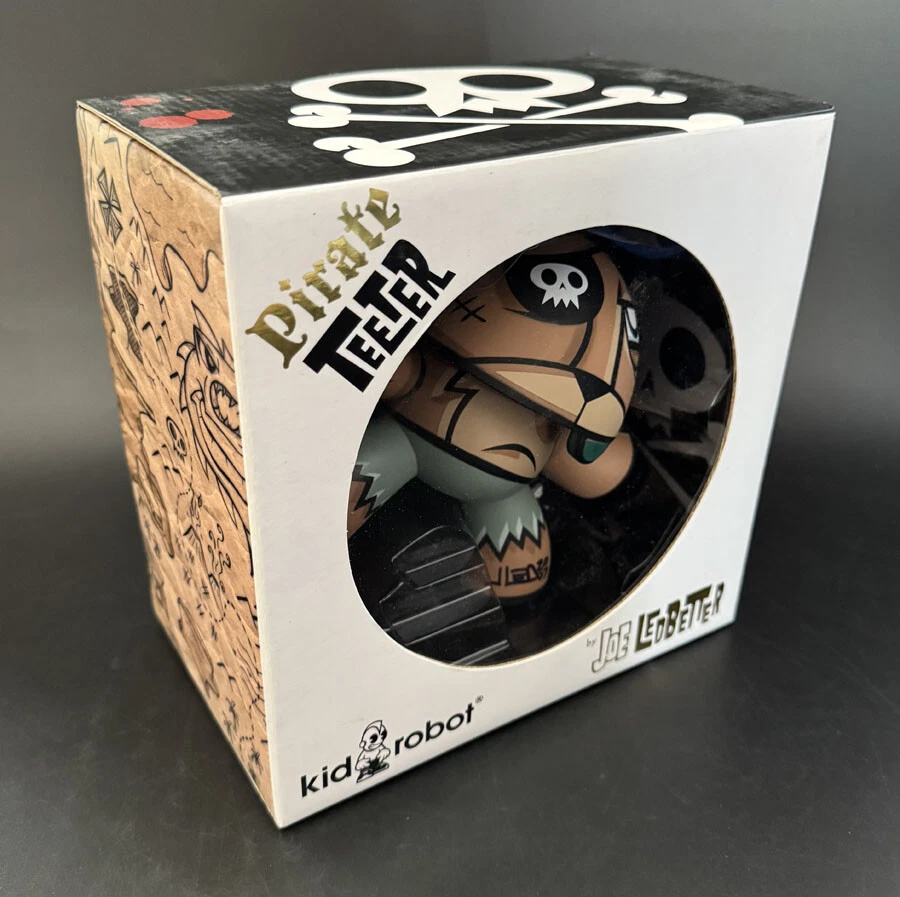 Joe Ledbetter JLED SIGNED 2007 6" Pirate Teeter LE 700 AUTOGRAPHED Kidrobot MIB - Image 4 of 4
