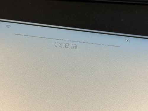 USED Grade A Apple MacBook Air 13" A2179 I 256GB I Silver I Keyboard Format - Picture 3 of 5