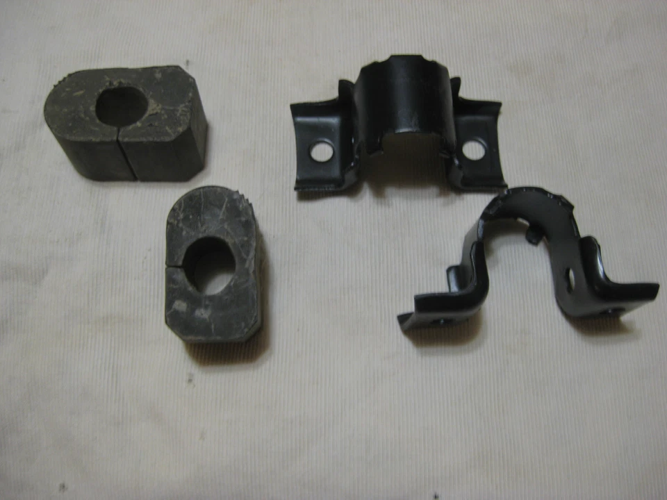 NOS OLDSMOBILE BUICK Genuine GM Front Sway Bar BRACKET Set + 7/8" BUSHING Set — 第 3/3 张图片