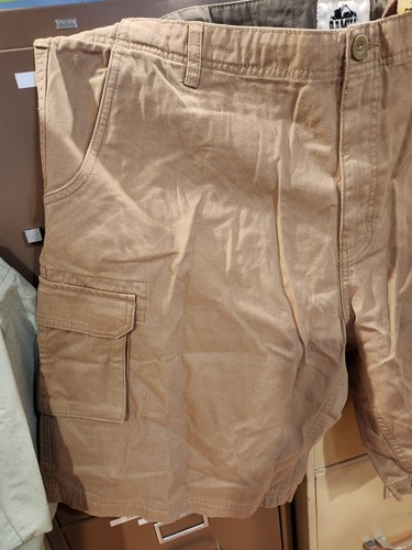 Old Mill Khaki Cargo Shorts Size 42 Brand New - Picture 3 of 7