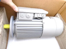 LENZE - MDSMABS030-32B - AC MOTOR - 230V-480V - 50/60Hz - 1410-2525 RPM - KY3TKO