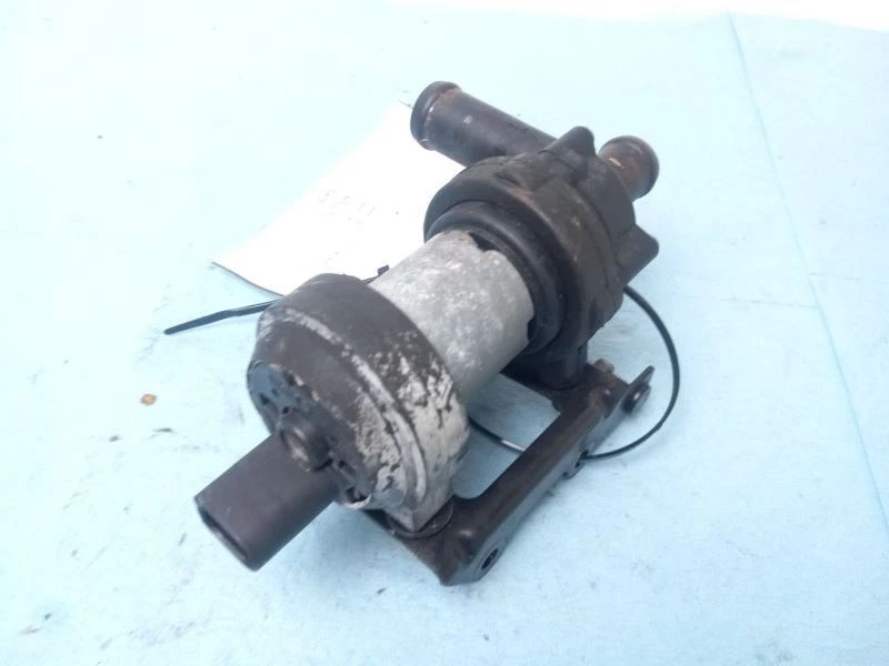 BOMBA DE AGUA BOSCH PARA AUDI Q7 2004 - 2006 2008 - 2010 Foto 3 de 4