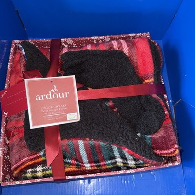 Ardour 2 piece gift set Scotch Plaid Sherpa Throw 50 X 60'' W Bonus sock! Blk/Red