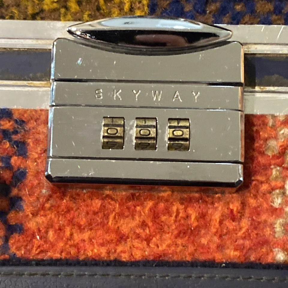 Cerradura de maleta de equipaje boho hippie Skyway a cuadros tweed años 70 vintage funciona muy bien Foto 4 de 4