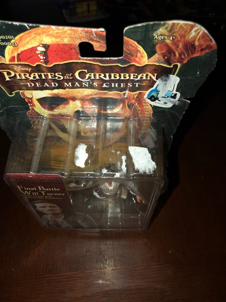 Boneco Pirates of The Caribbean Final Battle Will Turner Zizzle - (Dead Man's C - Imagem 2 de 4