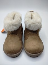 Wonder Nation Baby Girl Faux Fur/Faux Suede Toddler Boots Size 2 NWT