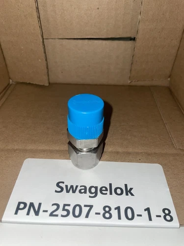 3ea. Super Duplex, 1/2" OD Tube x 1/2" MNPT, 2507-810-1-8 Unused Surplus