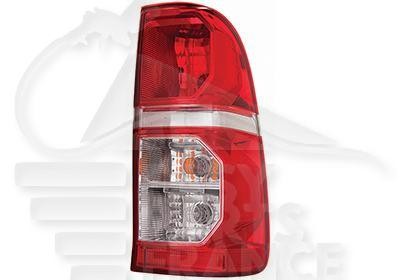 Feu arrière droit Toyota Hilux réparer phare cassé contrôle technique