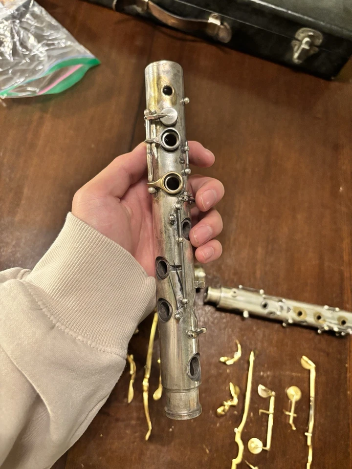 Antiguo C.G. Clarinete de Metal Maravilloso Doble Pared Conn - Años 1890 - ¡Llaves Chapadas en Oro! Foto 4 de 4