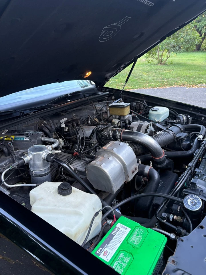 Buick Grand National 1987  Foto 2 de 4
