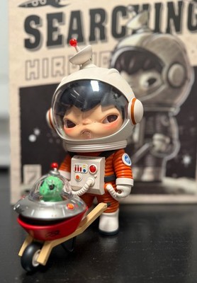 Hirono Looking For Alien Large Dolls Exhibition Limited Art Toy