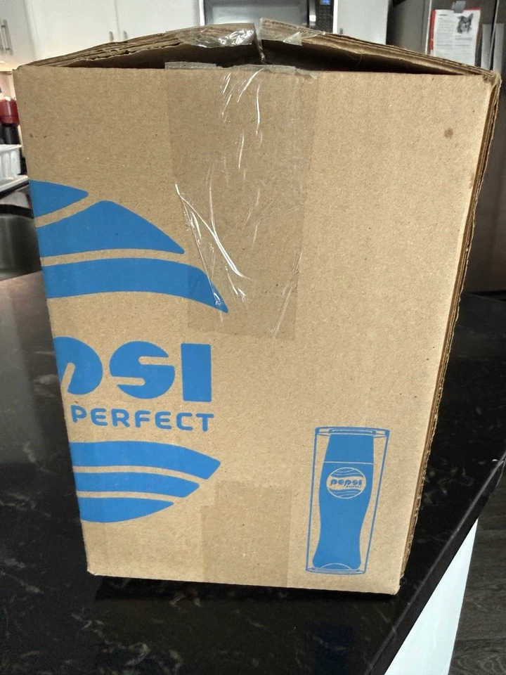 Pepsi Perfect Back To The Future Limited Collectors Edition - SEALED IN BOX - Image 2 of 4