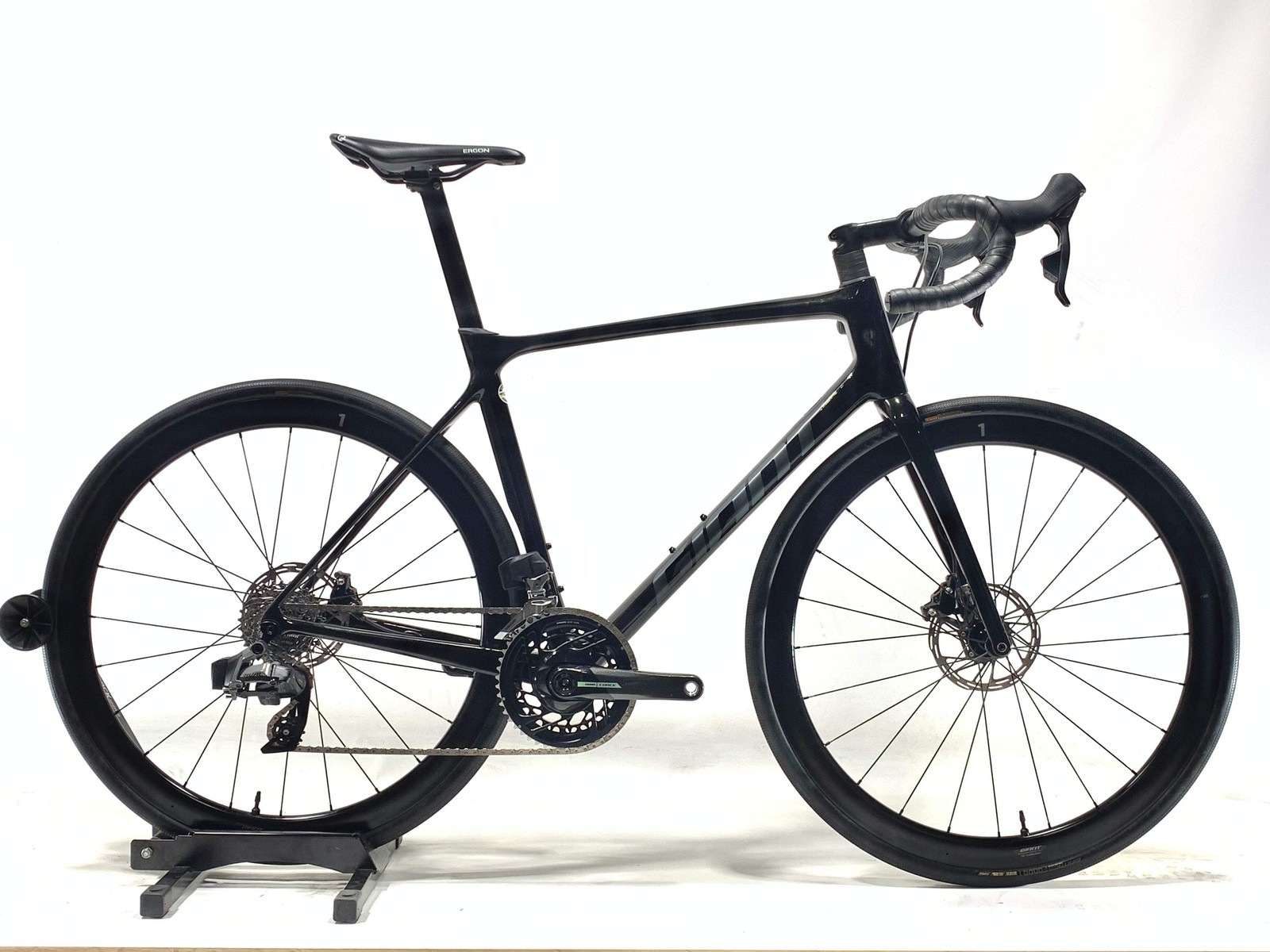 2023 Giant TCR Advanced Pro 1 SRAM Rival AXS 2X12 Size: ML (Preowned)