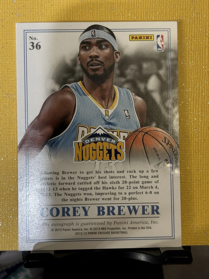 Autógrafo Panini Crusade Majestic Corey Brewer 2013 #36 Foto 3 de 4