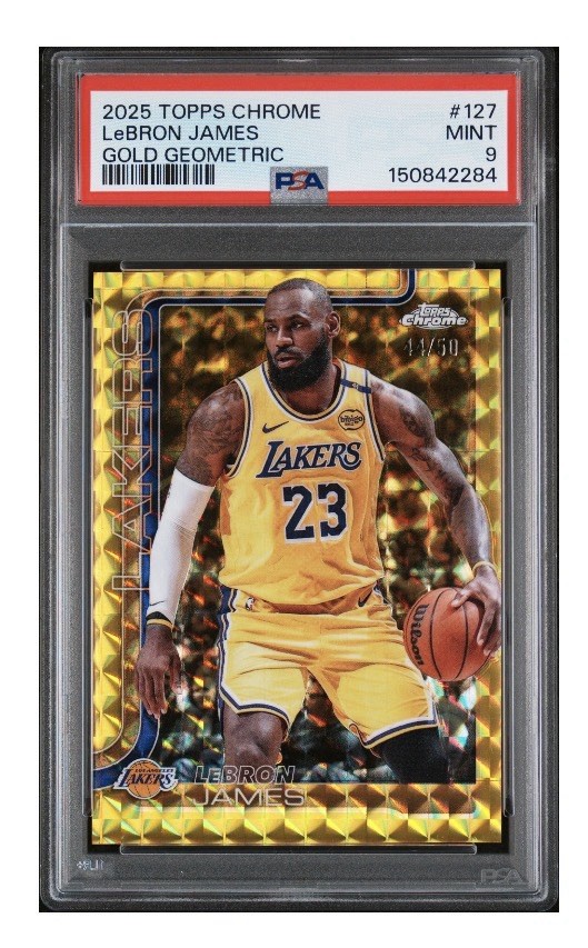2025 LeBron James TOPPS CHROME GOLD GEOMETRIC SSP #127 44/50 PSA 9 Color Match