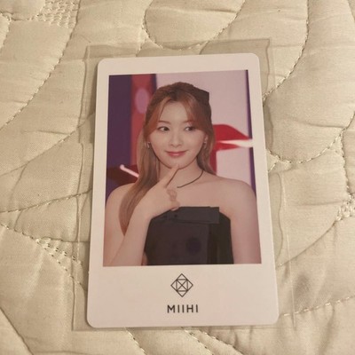 Niziu Miihi Photo Card  KPop Collectible  Rare, Mint