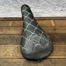 Haro BMX Bike Seat Skeleton Hands Chain Link Fence Freestyle Saddle Mid