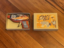 🔥RARE Vintage Litho Tin Friction Space Gun Toy Sparkler S.G. Japan. Works well.