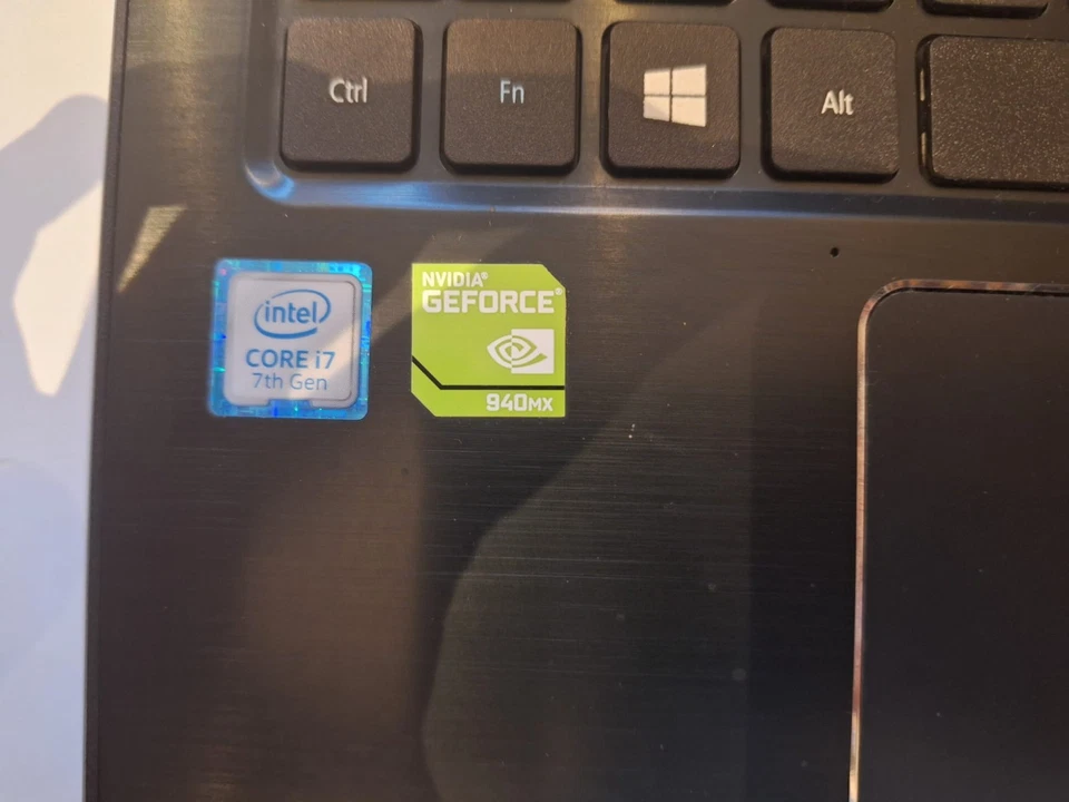  Portátil Acer Aspire 5 Negro, Buen estado, i7-7500U, Incluye Cargador - Imagen 4 de 4