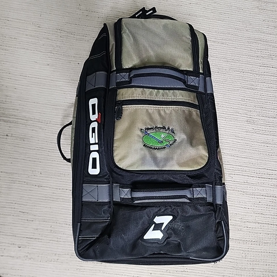 Bolsa de viaje con ruedas Ogio negra marrón para equipaje de mano ruedas escala 22 pulgadas Foto 2 de 4