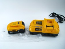 NEW GENUINE Dewalt 20v Max dcb118 fast battery charger 5ah DCB205 20 volt 5 ah
