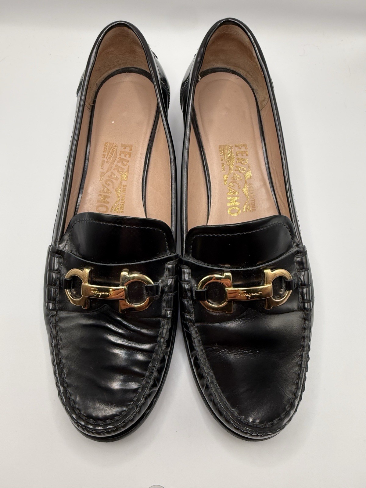 Salvatore Ferragamo Women Black & Gold Gancini Loafers Shoes Sz 8 MSRP $895