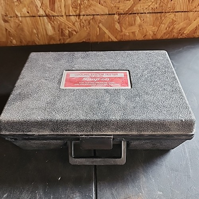 #ad Snap on SVT262 Cooling System Pressure Tester Kit $80.75