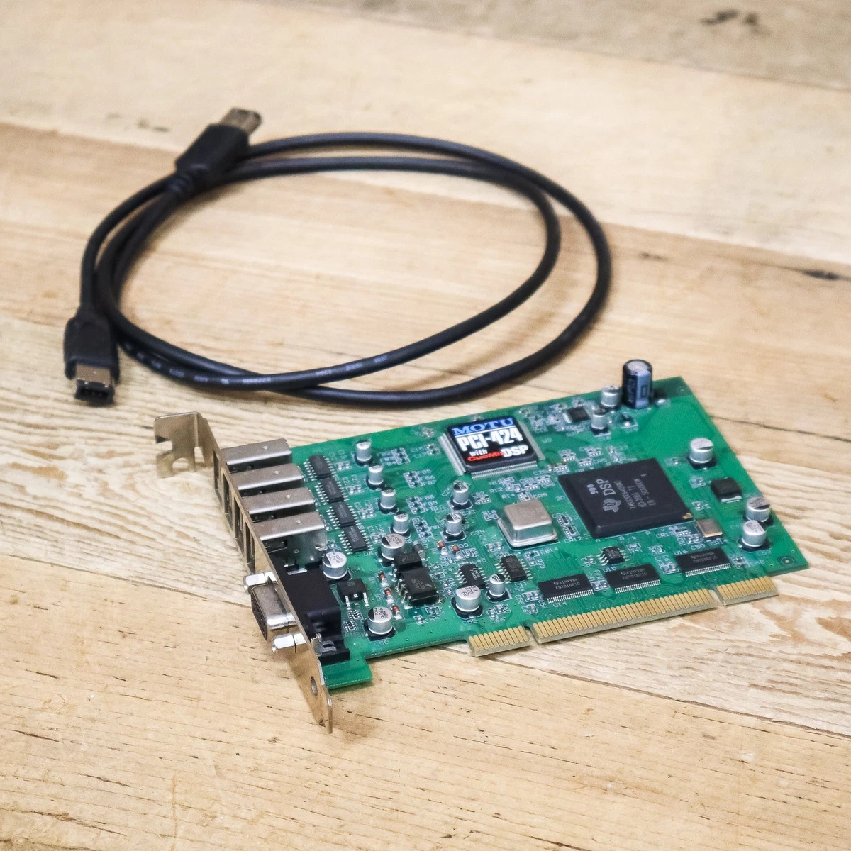 DTM・DAW MOTU PCI-424 DSP Interface Card PCIX-424 | MOTU.com