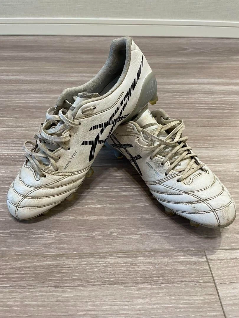 Scarpe tacchetti calcio ASICS DS LIGHT X FLY 5 1101A047 100 misura 26 cm colore bianco