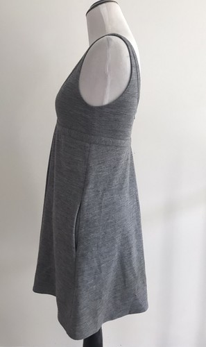 Vestido Tara Subkoff for Bebe para mujer talla XS gris sin mangas plisado con cuello en V - Imagen 7 de 9