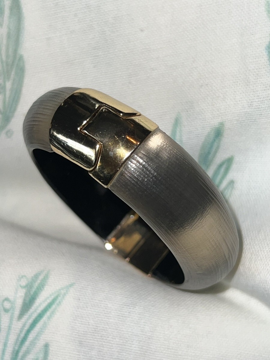 アレクシス　ビター　ブレス Alexis Bittar Carved Gray Frosted LUCITE Gold Hinged