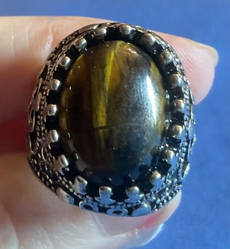 ROYAL LOOKING Tiger's Eye Cocktail Statement Ring, Size 7 3/4, Silver Plated - Picture 5 of 6