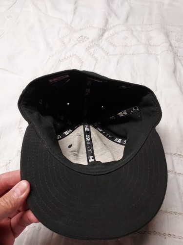 Miami Marlins MLB New Era 59Fifty Authentic On-Field Fitted Hat Size 7 3/8 Black - Picture 3 of 4