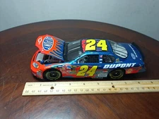 nascar diecast car 1:24 Multicolor Collectible 24 DuPont 2005 Jeff Gordon 