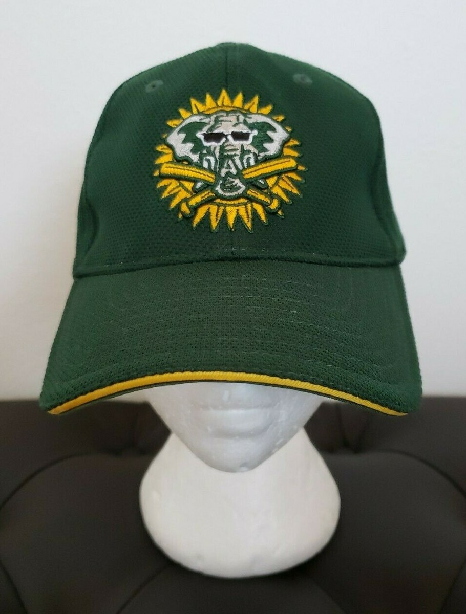 Oakland A's Stomper Bats Hat Cap MLB New Era 3930 Size Medium