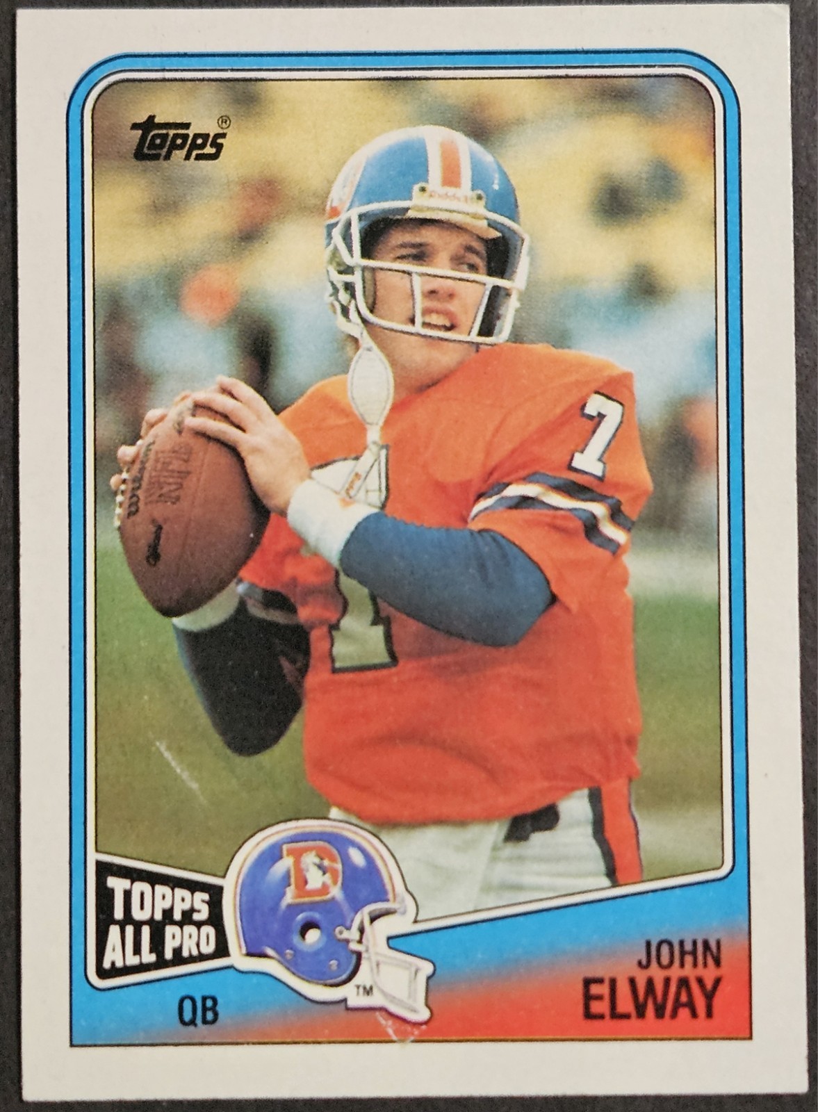 1988 Topps Football  #23 John Elway Denver Broncos HOF